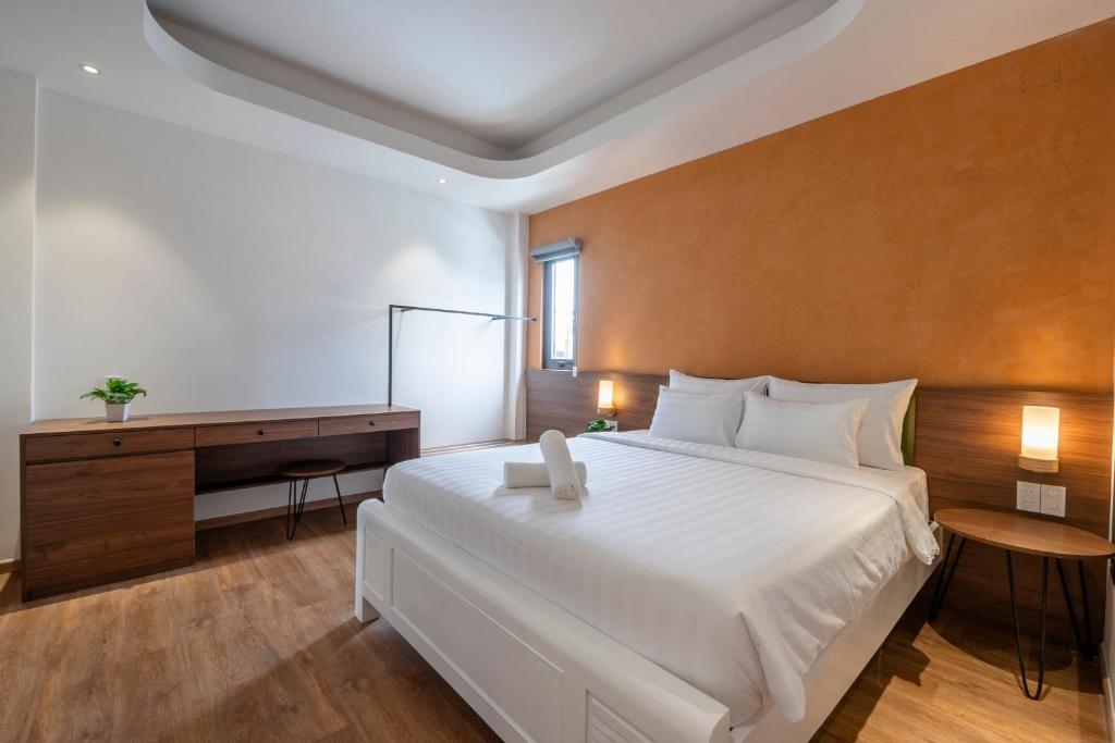 Lá Hotel – Nguyễn Văn Dung